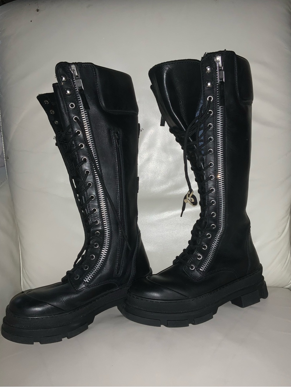 Aldo ludars womens chunky Black Leather tall lace up/ zipper Boots. Sz. 8.